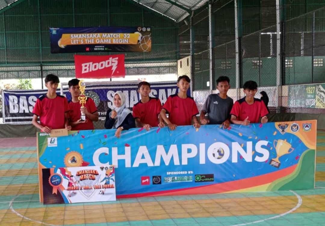 FINAL LOMBA VOLLY PUTRA DAN PUTRI SMANSAKA MATCH KE 32