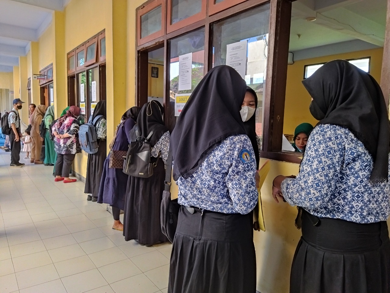 DAFTAR ULANG PESERTA DIDIK BARU SMAN 1 KAUMAN TULUNGAGUNG